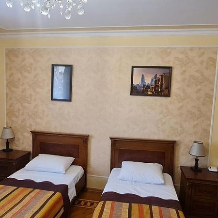 Gold Wall Apartment Баку Экстерьер фото