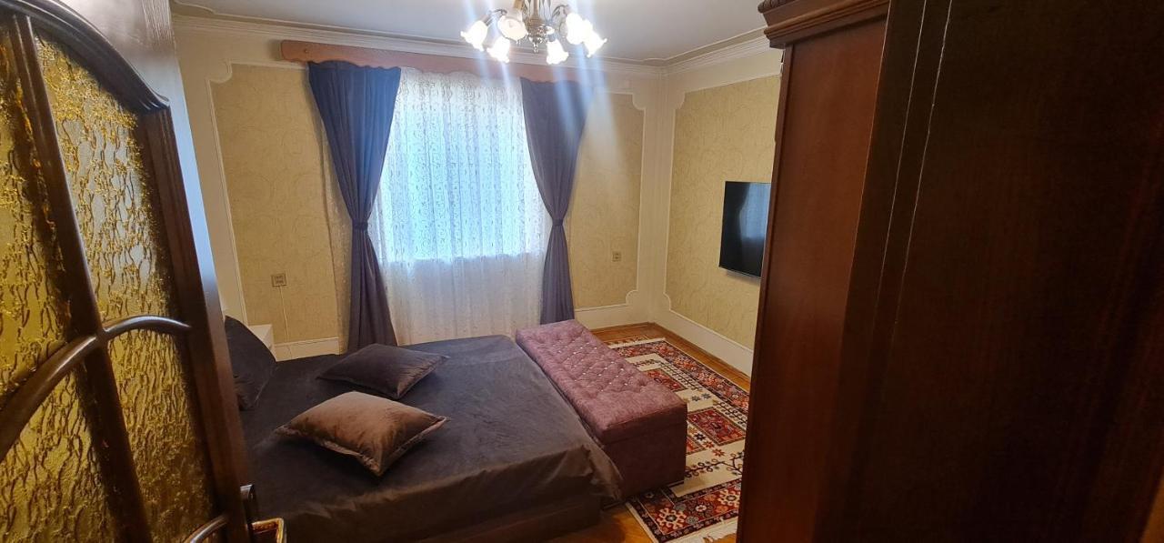 Gold Wall Apartment Баку Экстерьер фото