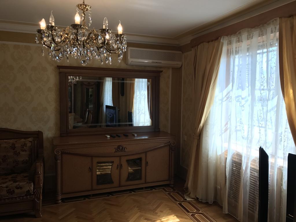 Gold Wall Apartment Баку Экстерьер фото