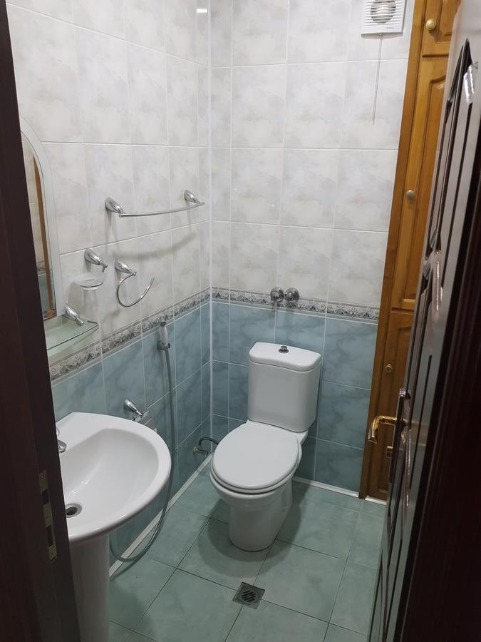 Gold Wall Apartment Баку Экстерьер фото